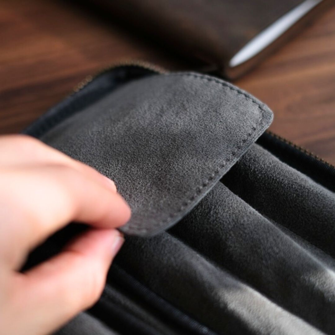 <tc>Zip pencil case for those who are particular about stationery, Tochigi leather, made in Japan </tc>