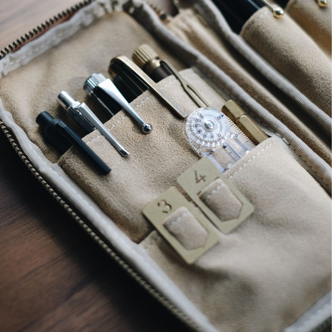 <tc>Zip pencil case for those who are particular about stationery, Tochigi leather, made in Japan </tc>