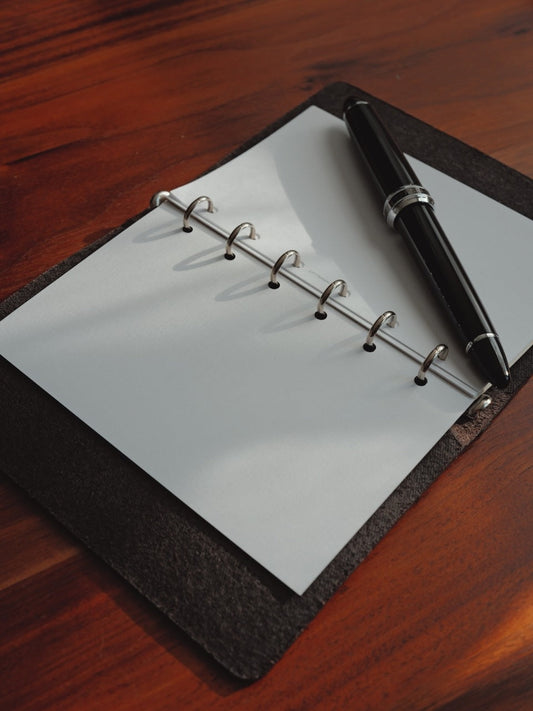 万年筆で書く人のためのリフィルを作っています。