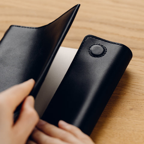 Notebook cover for carrying a pen, A6 size, Tochigi leather, made in Japan