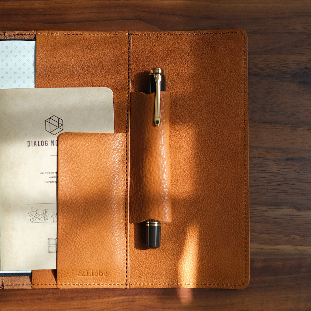 【ペブルヌメ】ペンを持ち歩く　ほぼ日weeks対応カバー　weeks MEGA対応　