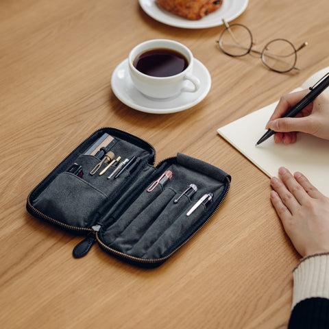 4-Slot Zipper Pen Case [Tochigi Leather]