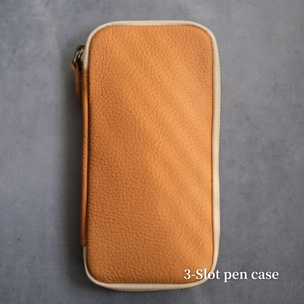 【ペブルヌメ】文具にこだわる人のジップペンケース