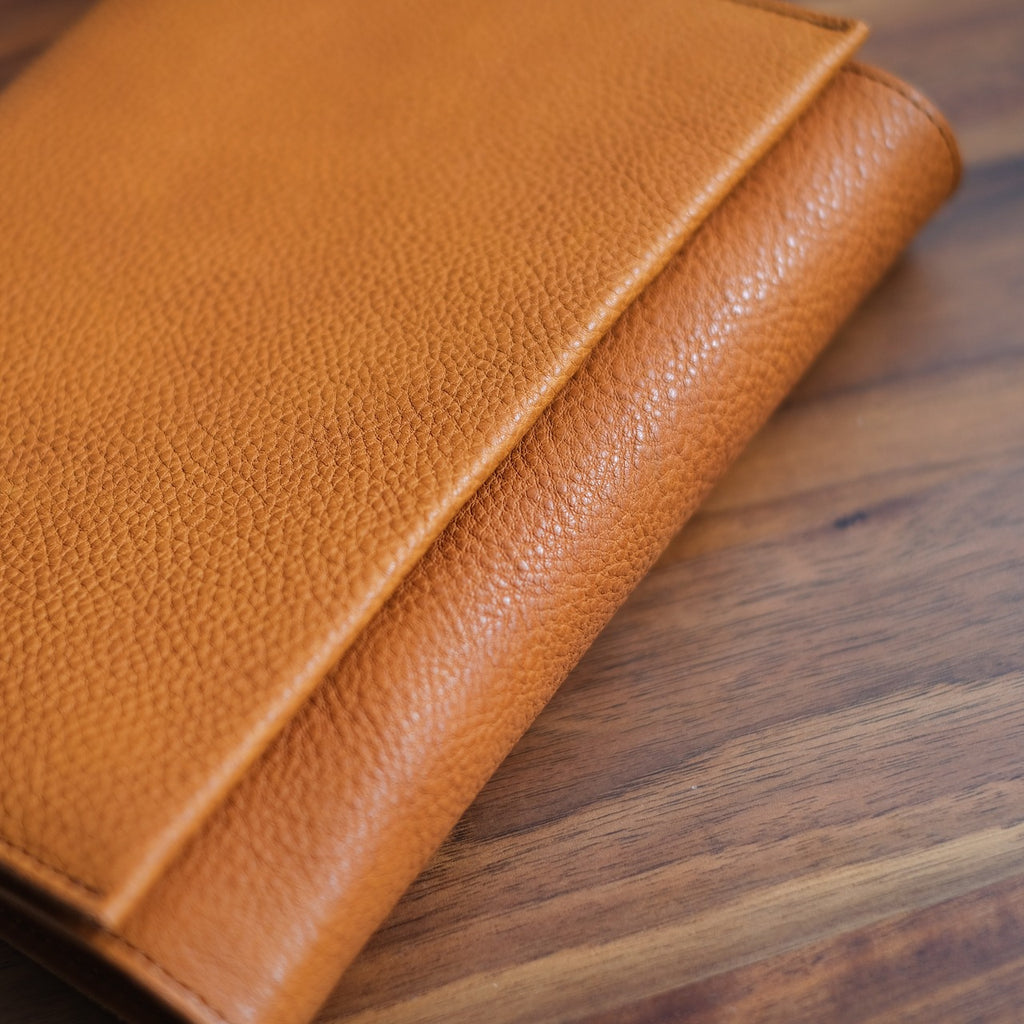 [Pebble Nume] Notebook cover for carrying around a pen A5 size