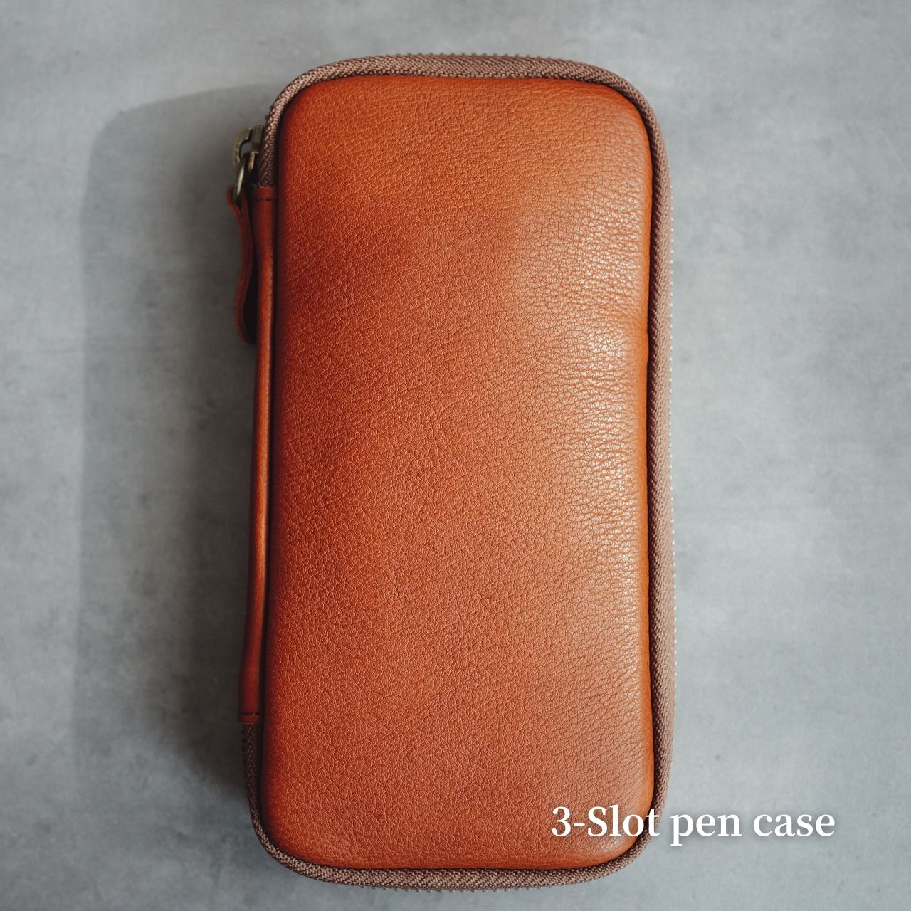 【ペブルヌメ】文具にこだわる人のジップペンケース