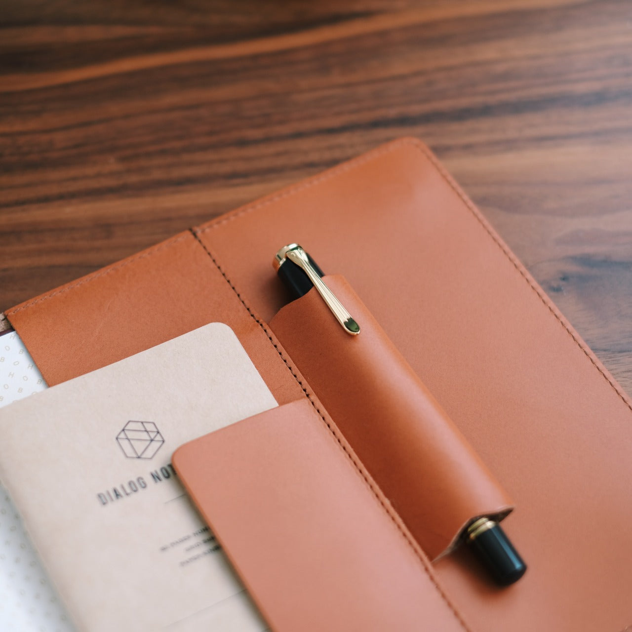 Carry your pen with you Hobonichi Weeks Compatible Cover Weeks MEGA Compatible [Tochigi Leather]