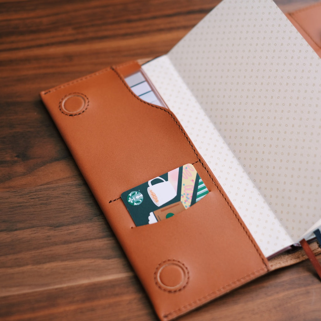 Carry your pen with you Hobonichi Weeks Compatible Cover Weeks MEGA Compatible [Tochigi Leather]