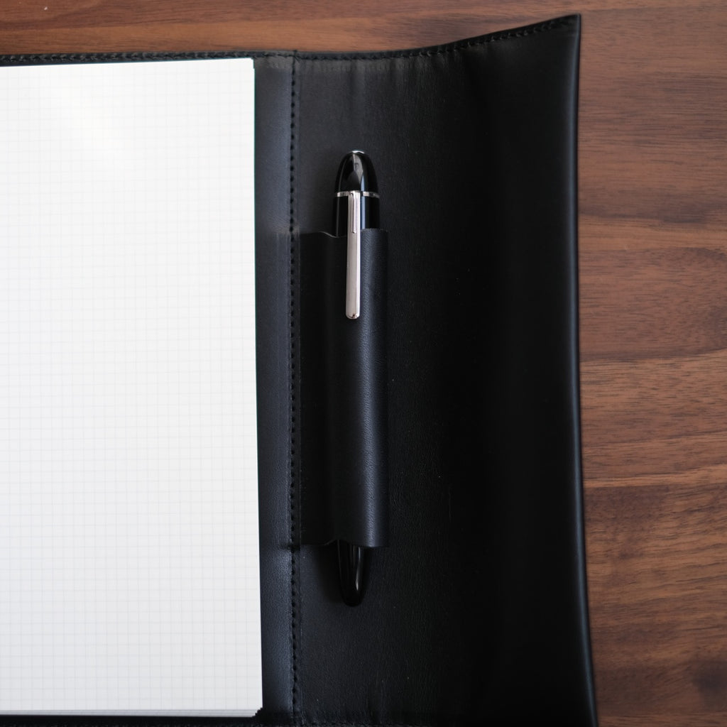 [Sold on 12/27. Shipping after 1/4] System notebook for carrying your favorite pen, A5 size, 16mm ring, Tochigi leather, made in Japan