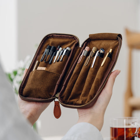 【3月中旬から下旬再販予定】【ペブルヌメ】4本差しジップペンケース