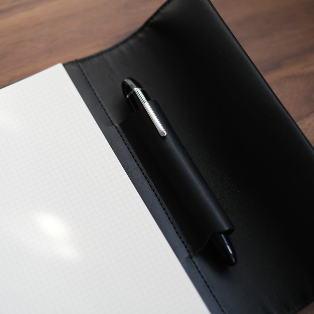 [Sold on 12/27. Shipping after 1/4] System notebook for carrying your favorite pen, A5 size, 16mm ring, Tochigi leather, made in Japan