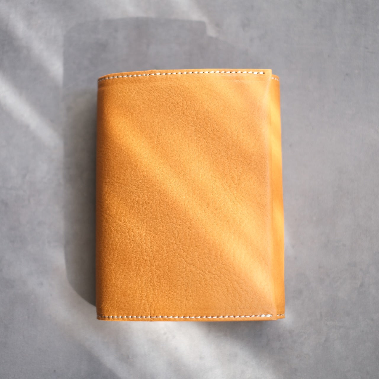 System notebook for carrying your favorite pen, M6 size, 13mm ring, Tochigi leather, made in Japan