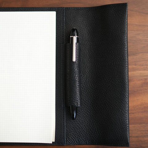 【ペブルヌメ】ペンを持ち歩くシステム手帳　A5サイズ　16mmリング　