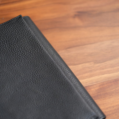 【ペブルヌメ】ペンを持ち歩くシステム手帳　A5サイズ　16mmリング　