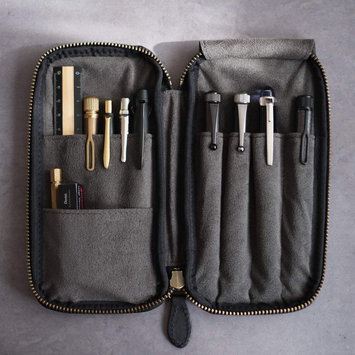 4-Slot Zipper Pen Case [Tochigi Leather]