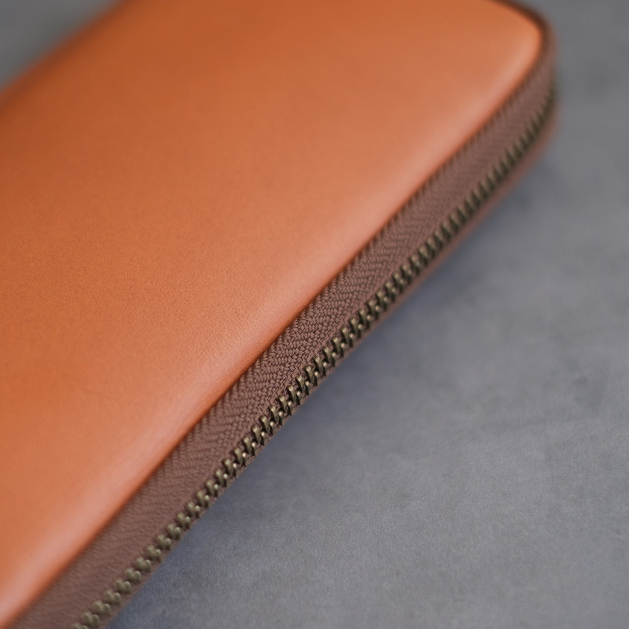 4本差しジップペンケース　【栃木レザー】