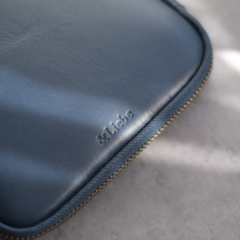 “Every time you open it, your heart flutters” Stationery pouch [Tochigi Leather]