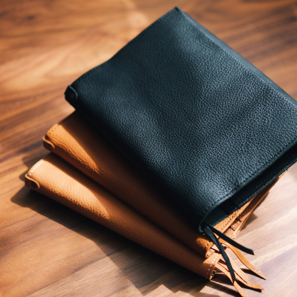 [Pebble Nume] Notebook cover for carrying around a pen A5 size