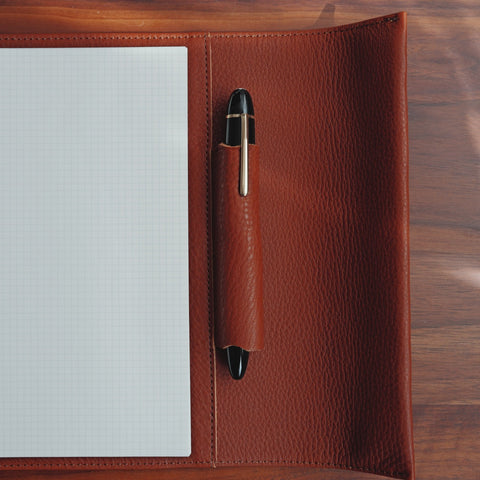 【ペブルヌメ】ペンを持ち歩くシステム手帳　A5サイズ　16mmリング　