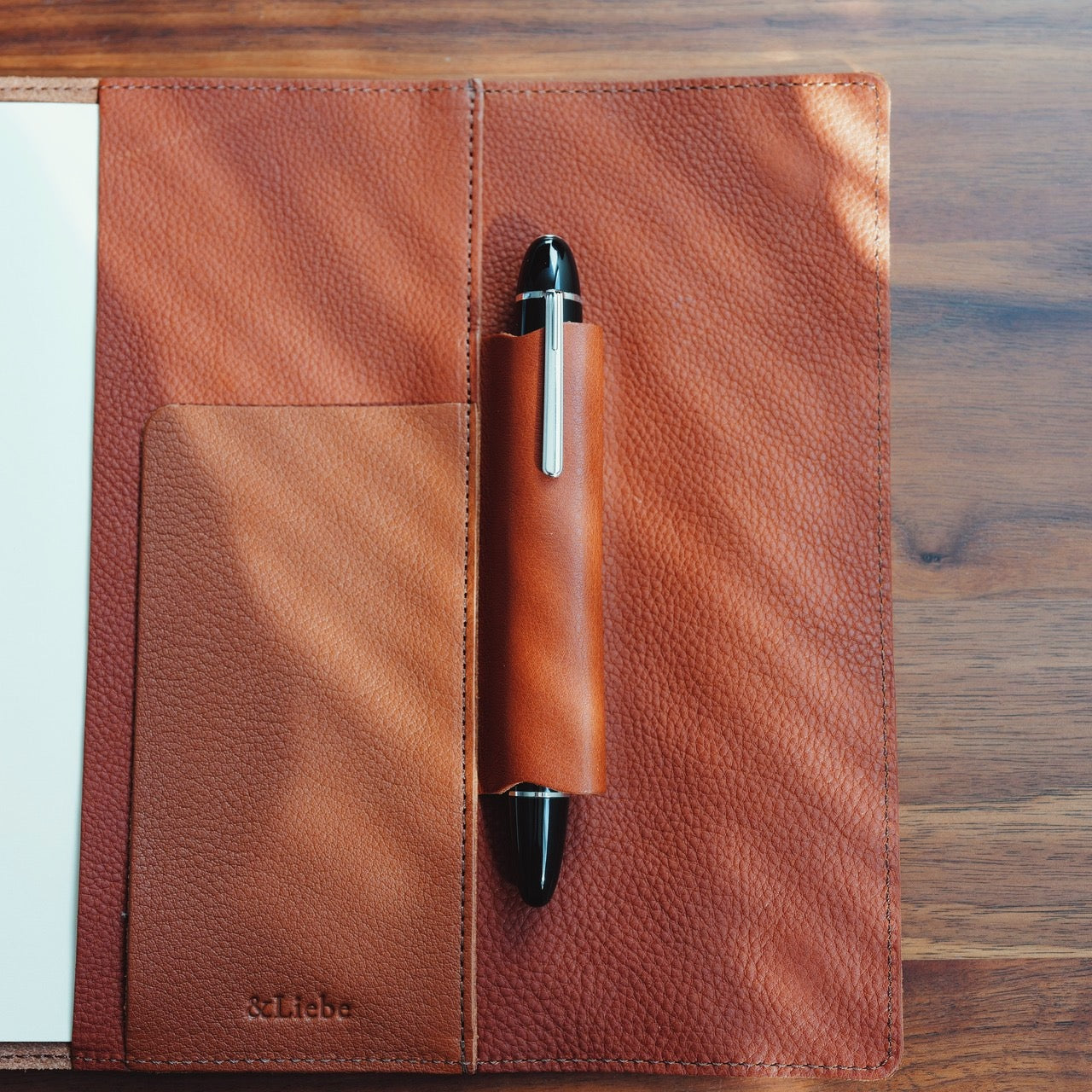[Pebble Nume] Notebook cover for carrying around a pen A5 size