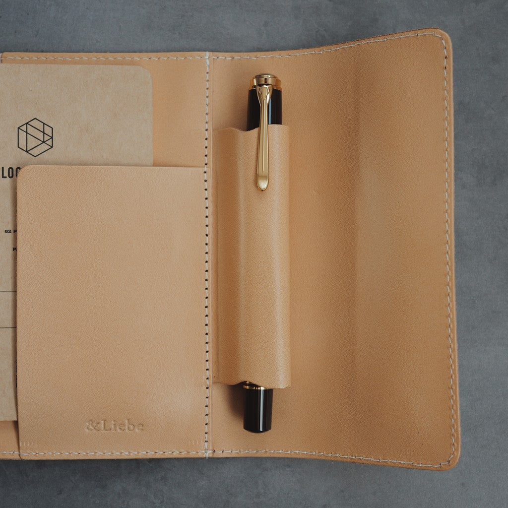 Notebook cover for carrying around a pen A6 size [Tochigi leather]